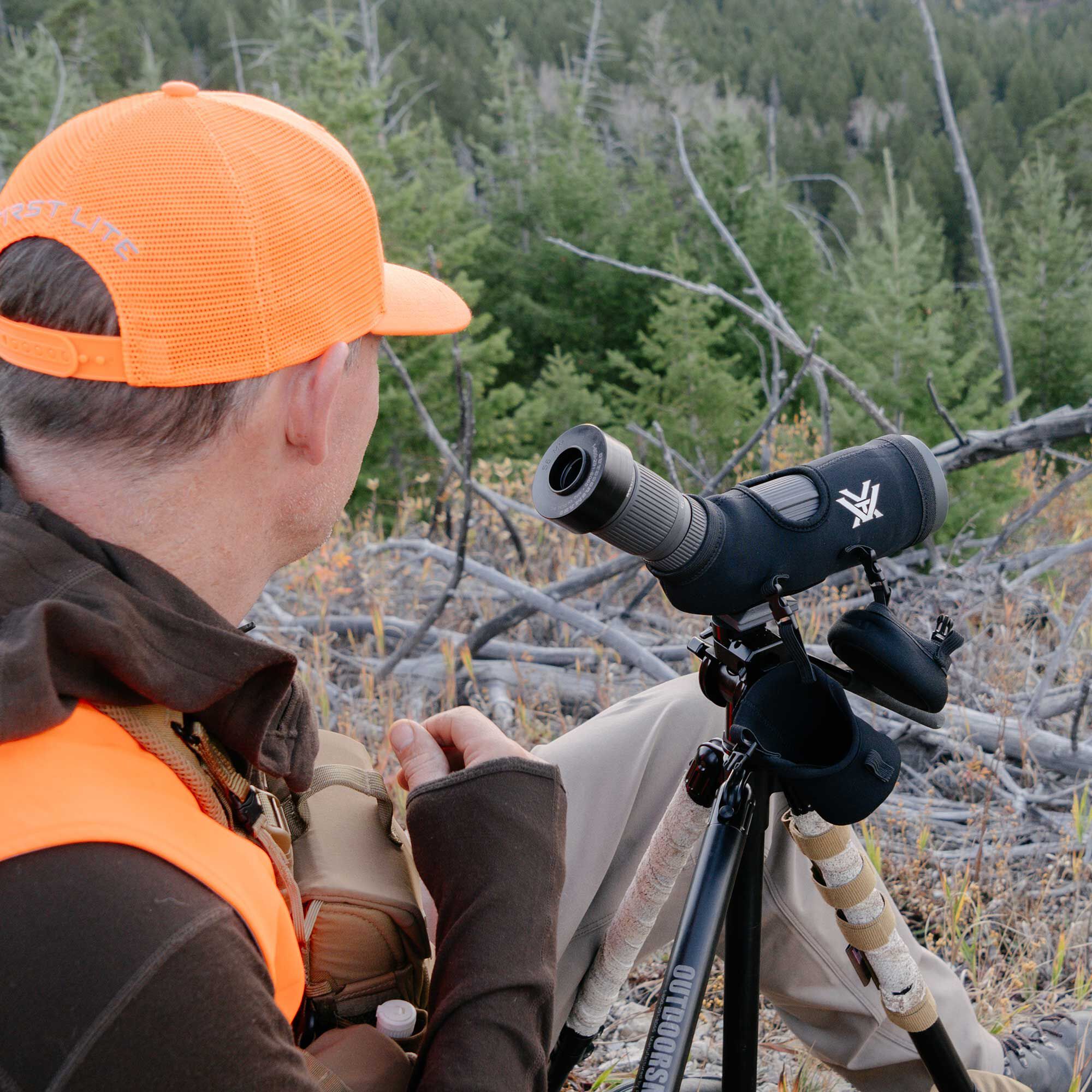 Vortex Razor HD 13-39x56 Angled Spotting Scope - Image 9