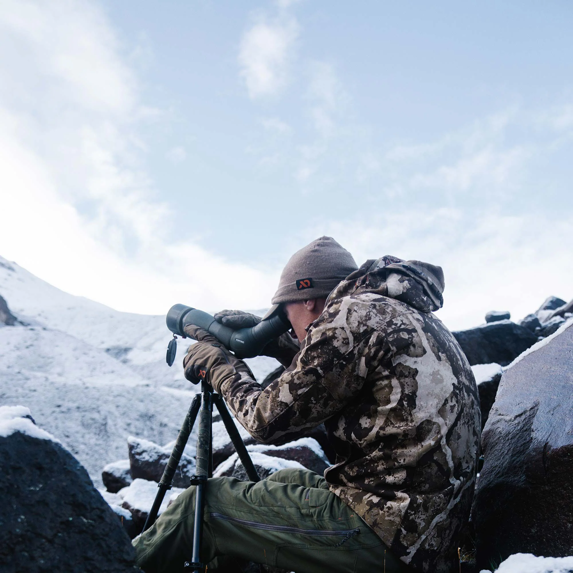 Vortex Razor HD 27-60x85mm Angled Spotting Scope - Image 5